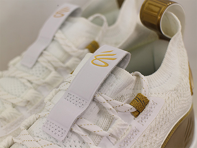 CURRY 8 3024456-102 - 4