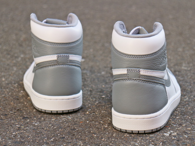 AIR JORDAN 1 RETRO HIGH OG “STEALTH/WHITE”01