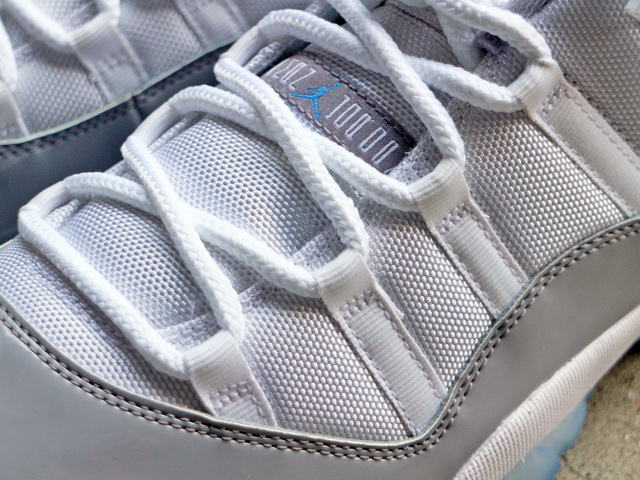 AIR JORDAN 11 RETRO LOW “CEMENT GREY”01