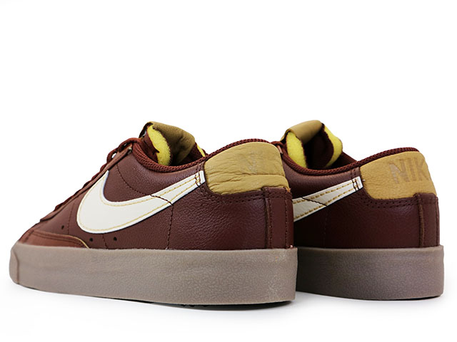 BLAZER LOW 77 EMB DQ7670-200 - 3