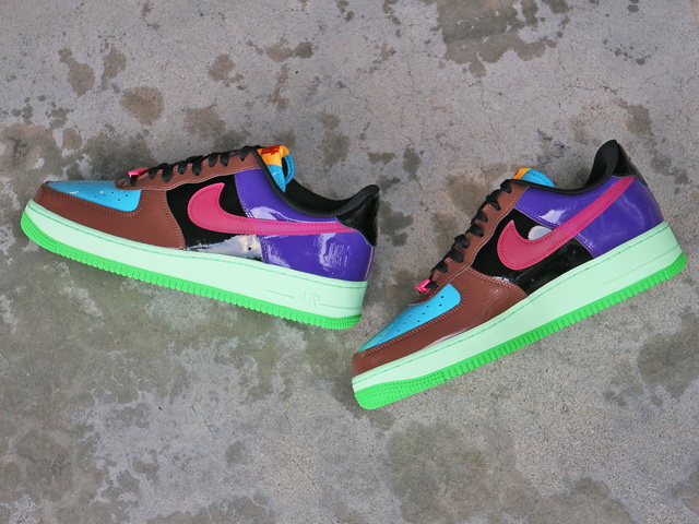 AIR FORCE 1 LOW SP “UNDEFEATED”01