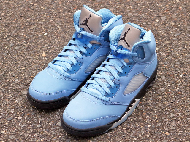 AIR JORDAN 5 RETRO SE “UNC”01