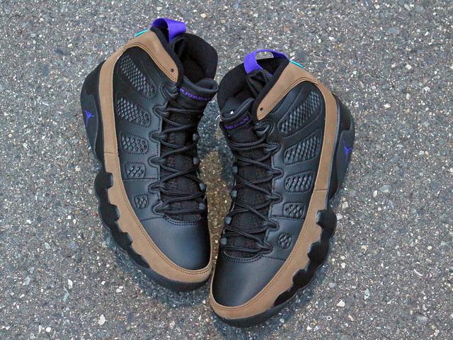 AIR JORDAN 9 RETRO “LIGHT OLIVE/AQUATONE”01