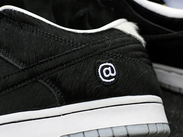 SB DUNK LOW OG QS “BE@RBRICK”01