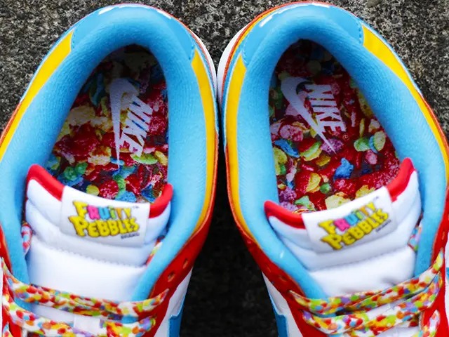 DUNK LOW QS “LEBRON JAMES×FRUITY PEBBLES”01