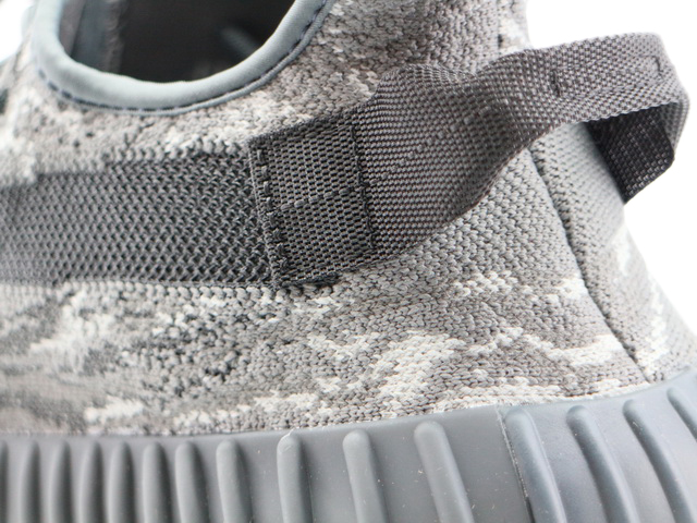YEEZY BOOST 350 V2 ID4811 - 4
