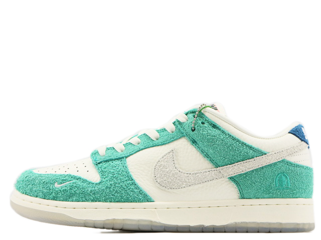DUNK LOW / KASHINA CZ6501-101