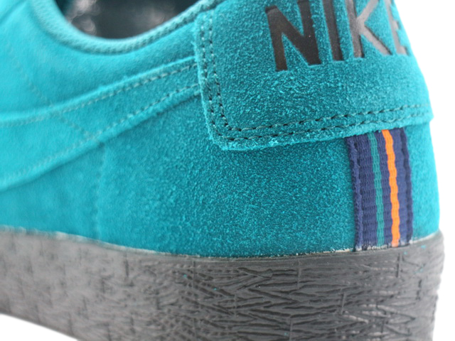 SB ZOOM BLAZER LOW 864347-300 - 4
