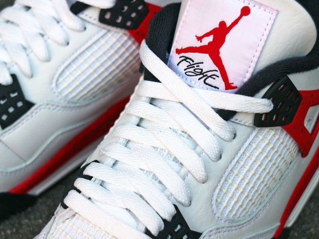 AIR JORDAN 4 RETRO “RED CEMENT”01