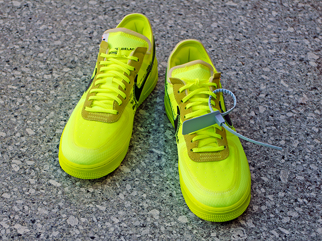 THE 10 : NIKE AIR FORCE 1 LOW “OFF WHITE” VOLT01