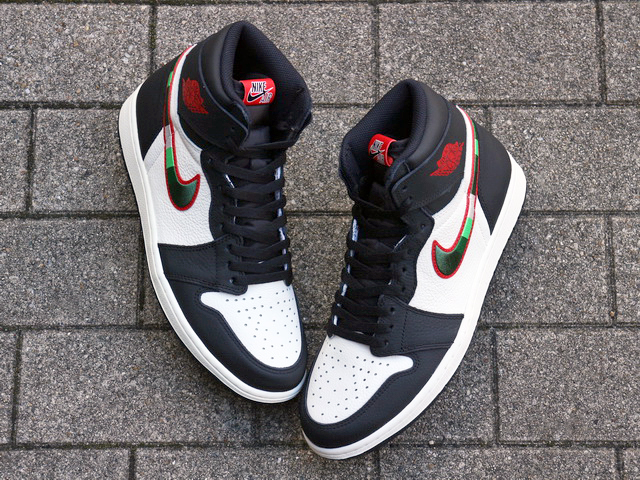 AIR JORDAN 1 RETRO HIGH OG “SPORTS ILLUSTRATED”01