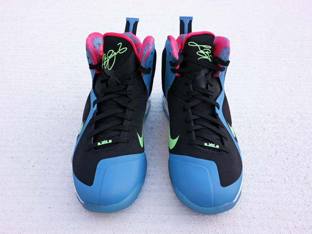 LEBRON 9 “SOUTH COAST 2022”01