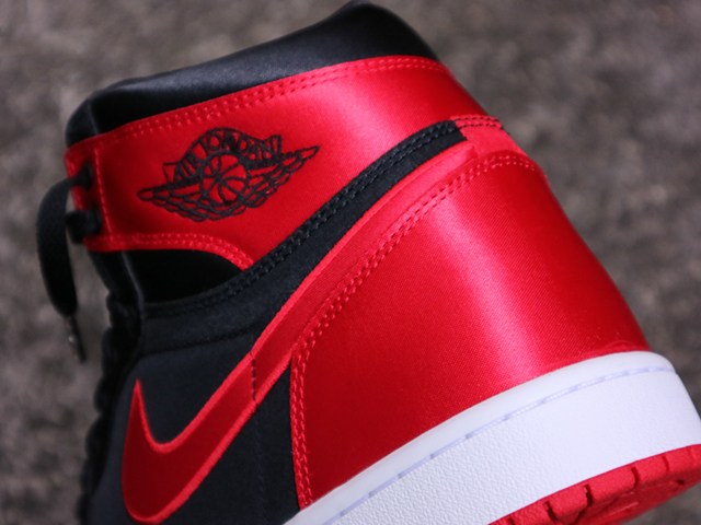 WMNS AIR JORDAN 1 RETRO HIGH OG “SATIN BRED 2023”01
