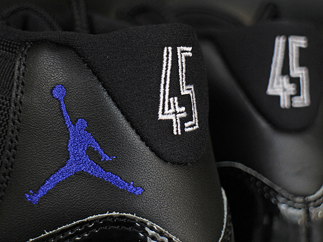 AIR JORDAN 11 RETRO “SPACE JAM#45”01