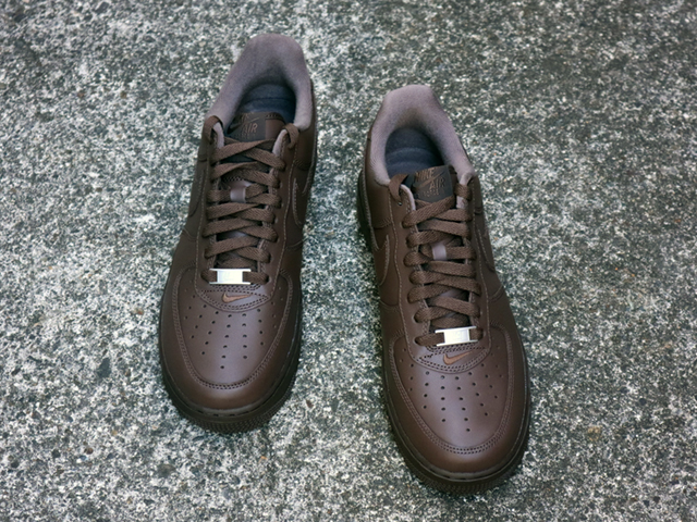 AIR FORCE 1 LOW “SUPREME/BAROQUE BROWN”01