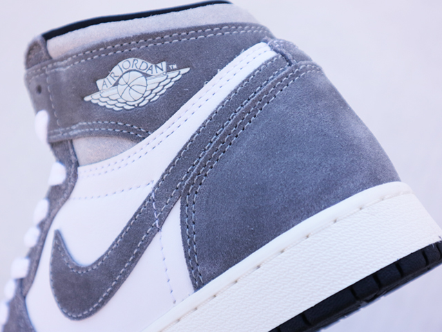 AIR JORDAN 1 RETRO HIGH OG GS “SMOKE GREY”01