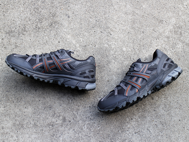 GEL-SONOMA 15-50 “BLACK/RUSTY BROWN”01