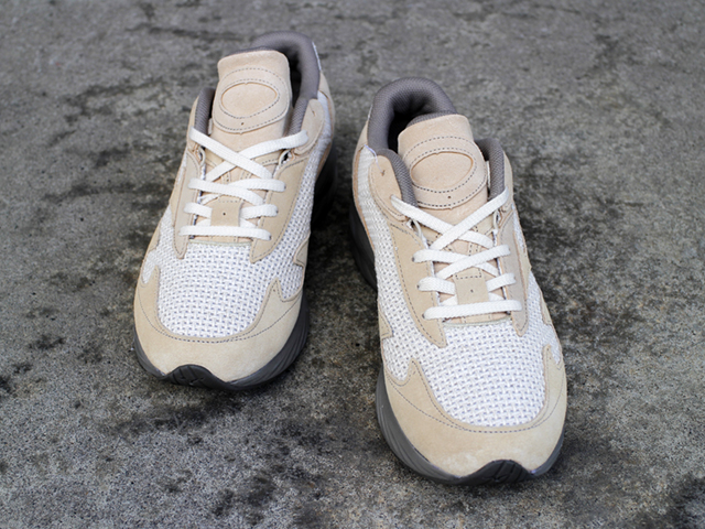 MIZUNO WAVE RIDER “BEAMS” BEIGE01