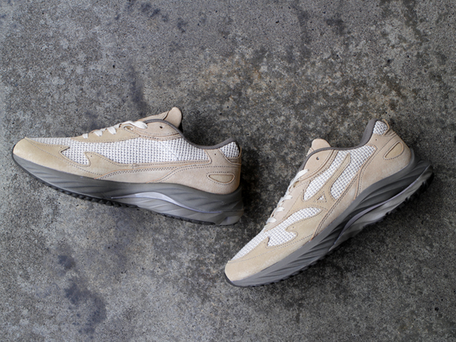 MIZUNO WAVE RIDER “BEAMS” BEIGE01