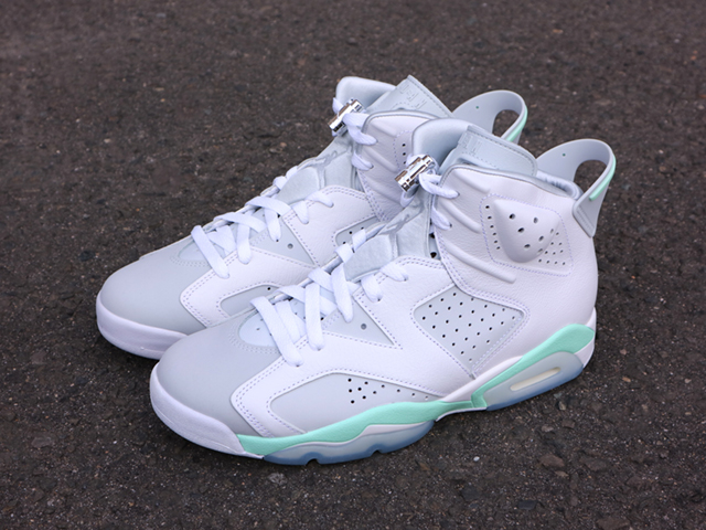 WMNS AIR JORDAN 6 RETRO “PURE PLATINUM-MINT FOAM”01