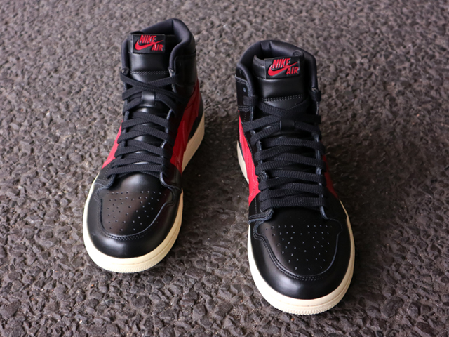 AIR JORDAN 1 RETRO HIGH OG DEFIANT “COUTURE”01