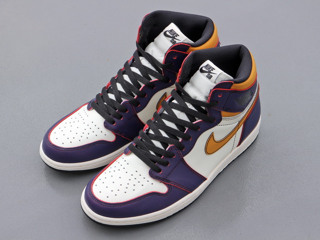 AIR JORDAN 1 RETRO HIGH OG DEFIANT “LA to CHICAGO”01