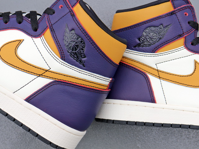 AIR JORDAN 1 RETRO HIGH OG DEFIANT “LA to CHICAGO”01