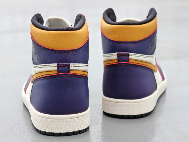AIR JORDAN 1 RETRO HIGH OG DEFIANT “LA to CHICAGO”01