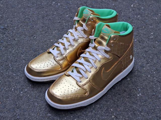 DUNK HIGH PREMIUM “NAGOYA/SHACHIHOKO”01