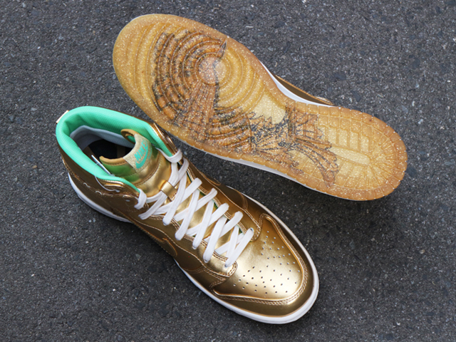 DUNK HIGH PREMIUM “NAGOYA/SHACHIHOKO”01