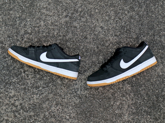SB DUNK LOW PRO “BLACK/WHITE-GUM”01