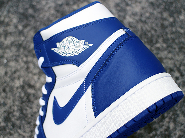 AIR JORDAN 1 RETRO HIGH OG “WHITE/STORMBLUE”01
