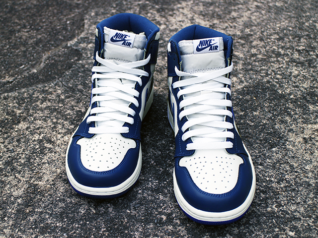 AIR JORDAN 1 RETRO HIGH OG “WHITE/STORMBLUE”01