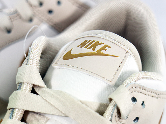 WMNS DUNK LOW ESS TREND DX5930-001 - 4