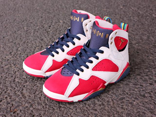 AIR JORDAN 7 RETRO SP “TROPHY ROOM”01