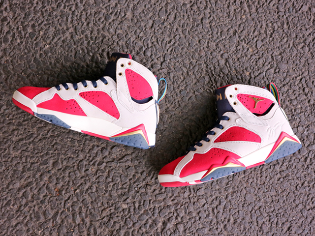 AIR JORDAN 7 RETRO SP “TROPHY ROOM”01