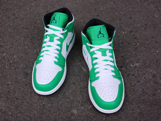 AIR JORDAN 1 MID “LUCKY GREEN/WHITE”01