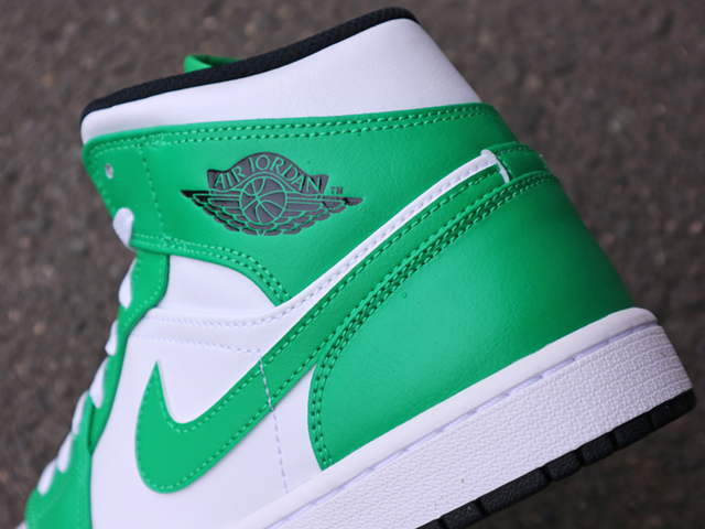 AIR JORDAN 1 MID “LUCKY GREEN/WHITE”01