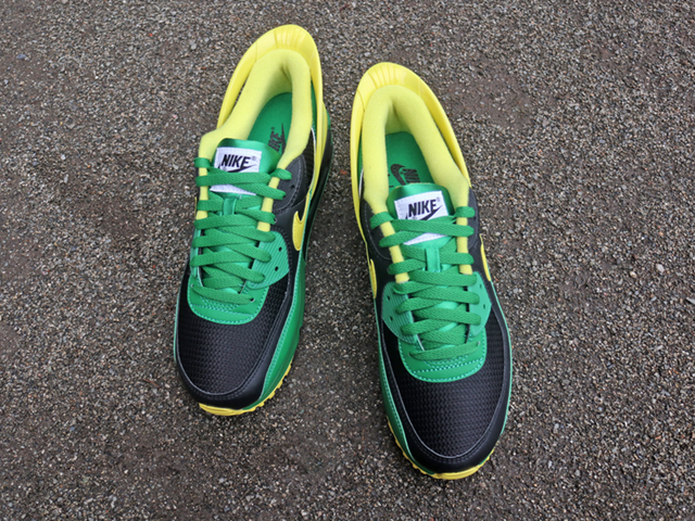 AIR MAX 90 FLYEASE “OREGON DUCKS”01