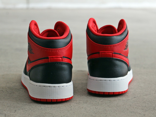 AIR JORDAN 1 MID GS “BRED”01