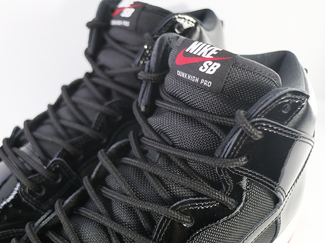 SB ZOOM DUNK HIGH TR QS SKIT