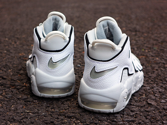 AIR MORE UPTEMPO GS “PHOTON DUST”01