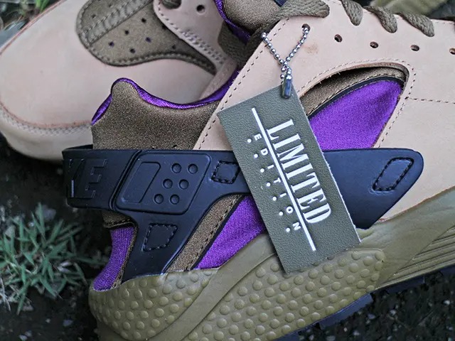 AIR HUARACHE LE “PRALINE/UMBER-VINE-BLACK”01