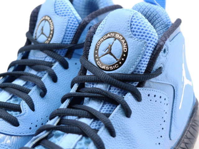 AIR JORDAN 2012 484654-402 - 4