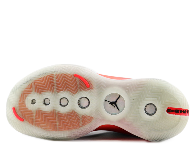 AIR JORDAN 34 SE PF CU1548-001 - 6