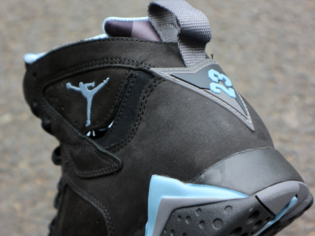 AIR JORDAN 7 RETRO “CHAMBRAY”01