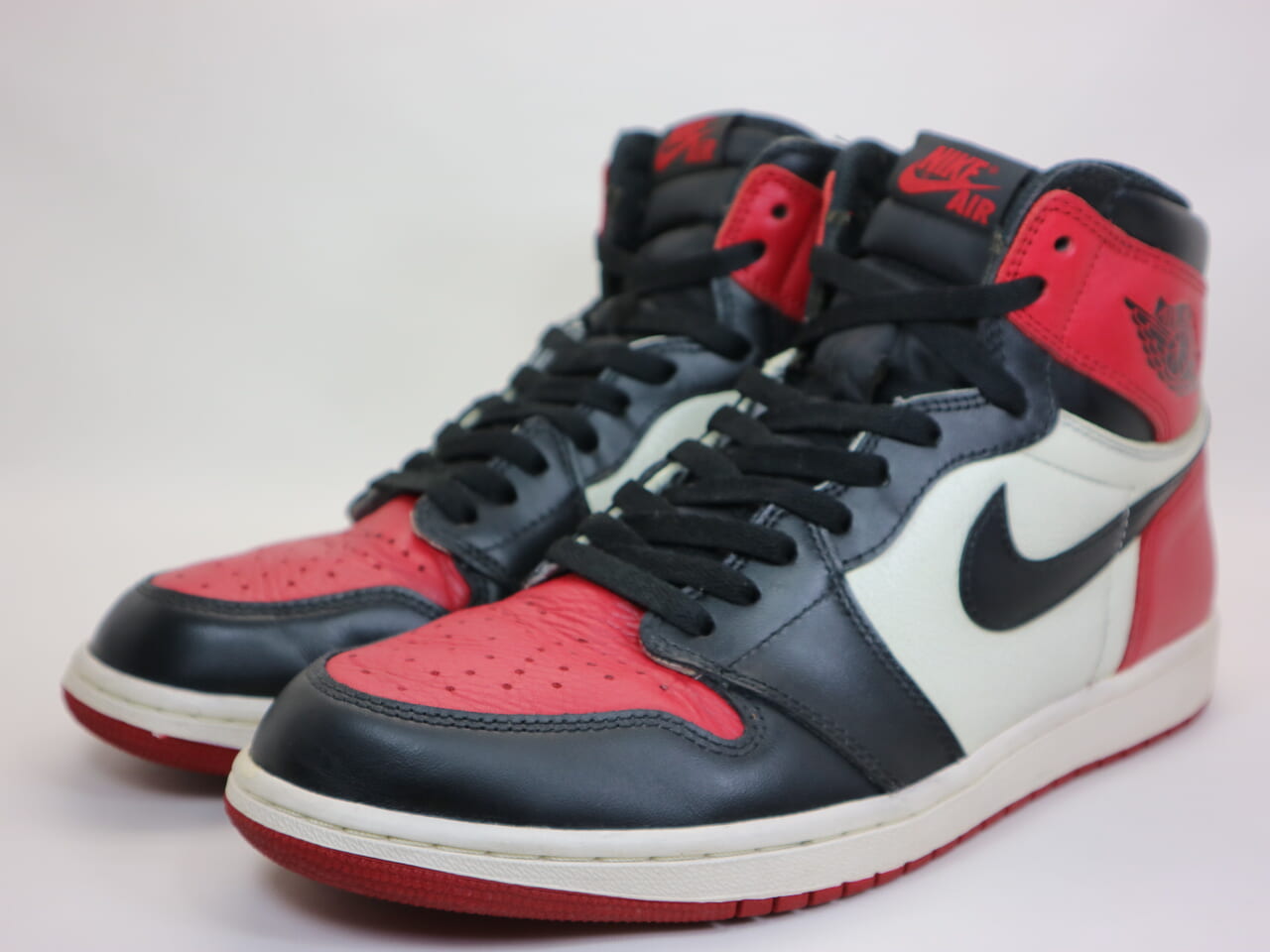 AIR JORDAN 1 RETRO HIGH OG s-12326-1 - 1