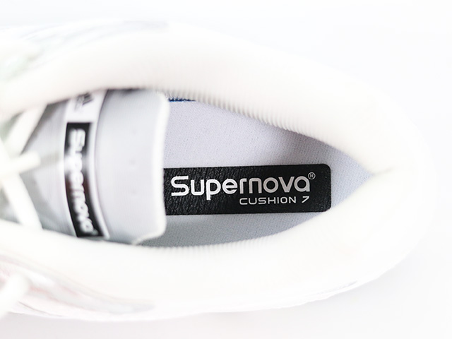 SUPERNOVA CUSHION 7 IG1746 - 5