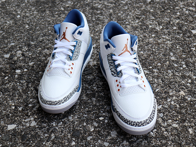 AIR JORDAN 3 RETRO WHITE/METALLIC COPPER-TRUE BLUE01