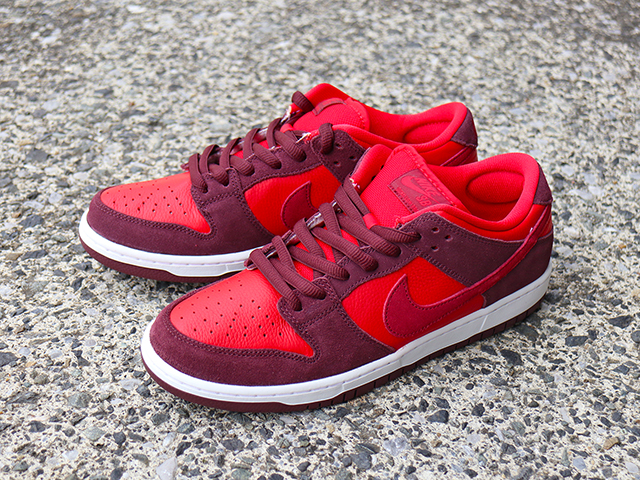 SB DUNK LOW PRO “CHERRY”01